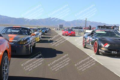 media/Nov-19-2022-Speed Ventures (Sat) [[eb5c8f9508]]/Around the Pits/Pre Grid Race Group/